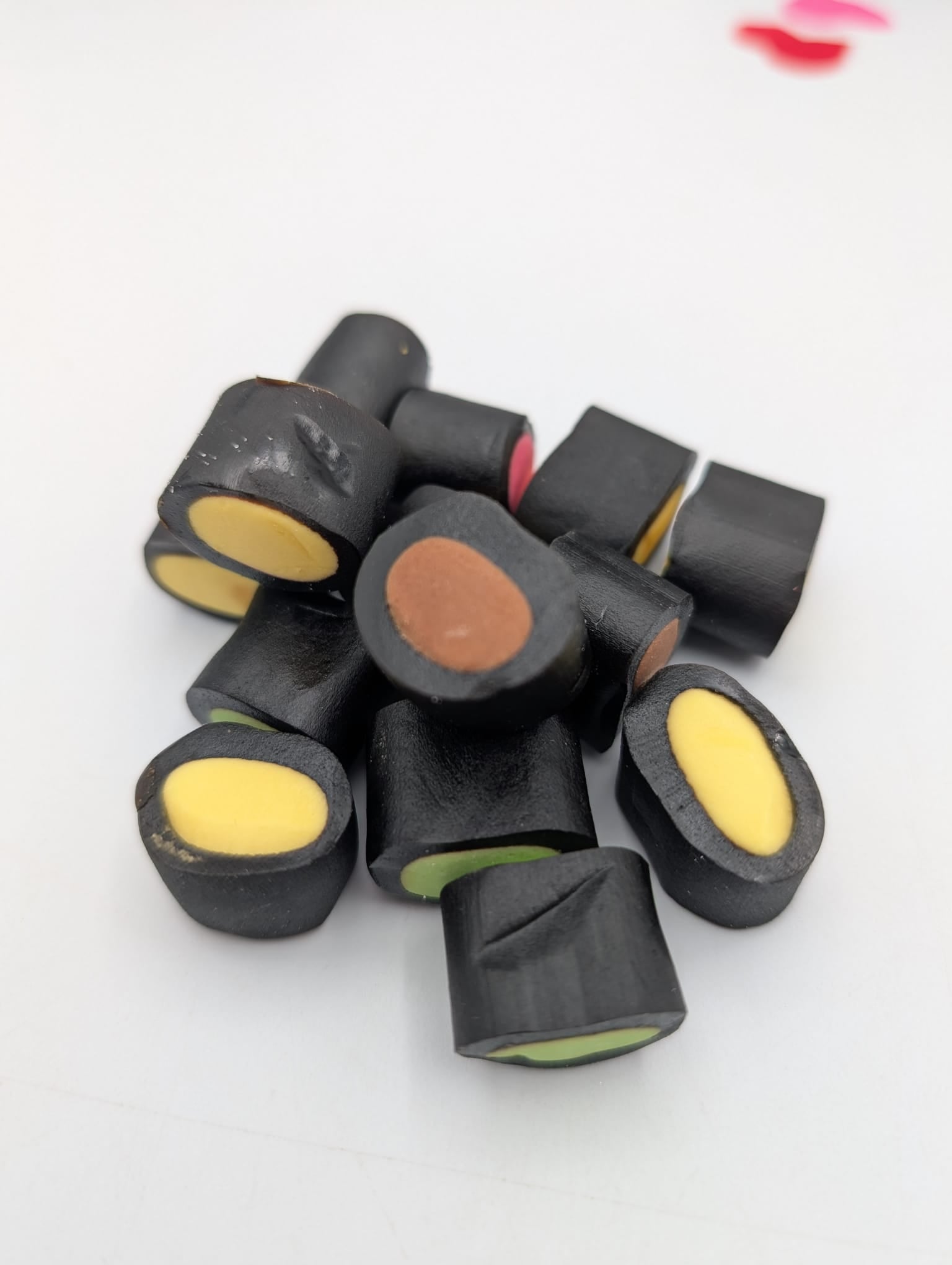 Maku Laku Fruit Bites - with fondant fruit centre